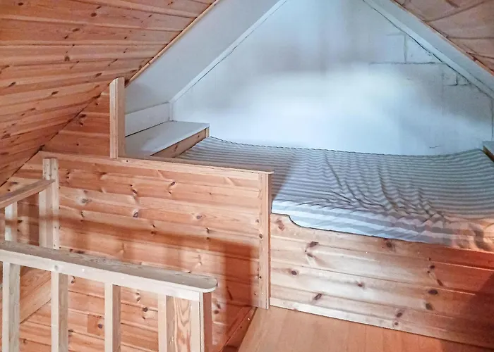 Semesterbostad Lovely In With Sauna